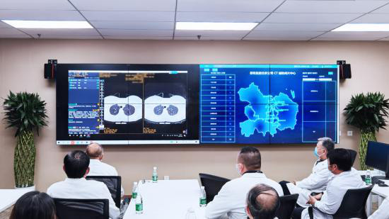 4慈銘體檢集團(tuán)閱片中心.jpg 4慈銘體檢集團(tuán)閱片中心.jpg